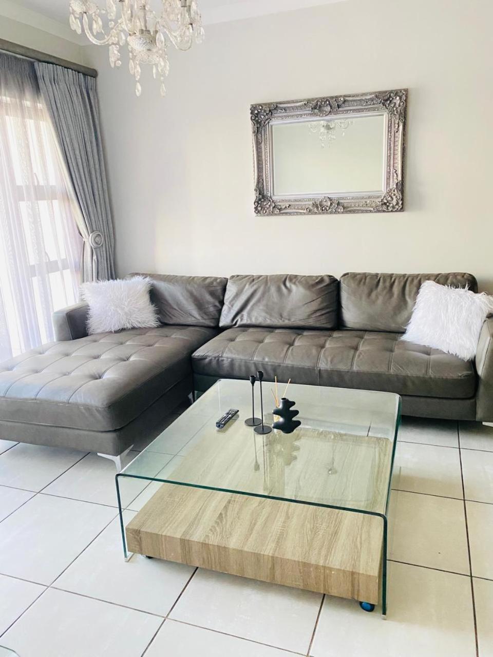 The Blyde Crystal Lagoon Cologne4 Apartment Pretoria Bagian luar foto