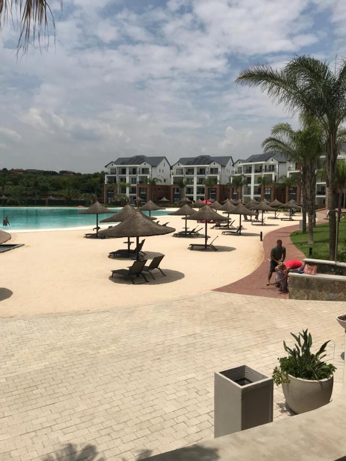 The Blyde Crystal Lagoon Cologne4 Apartment Pretoria Bagian luar foto